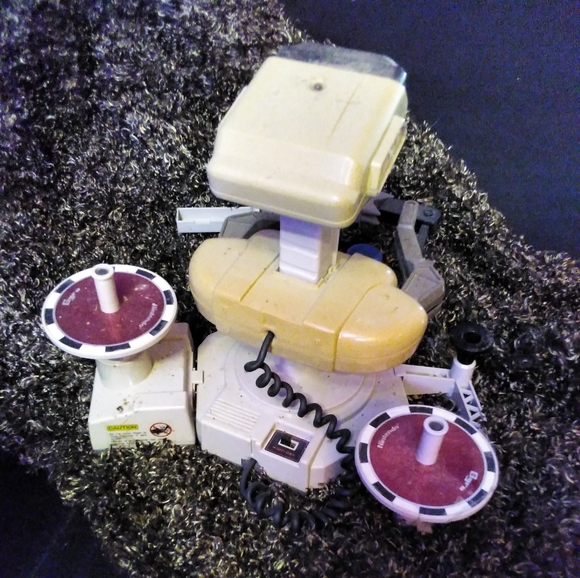 Nintendo R.O.B. the Robot - Picture 2 of 3